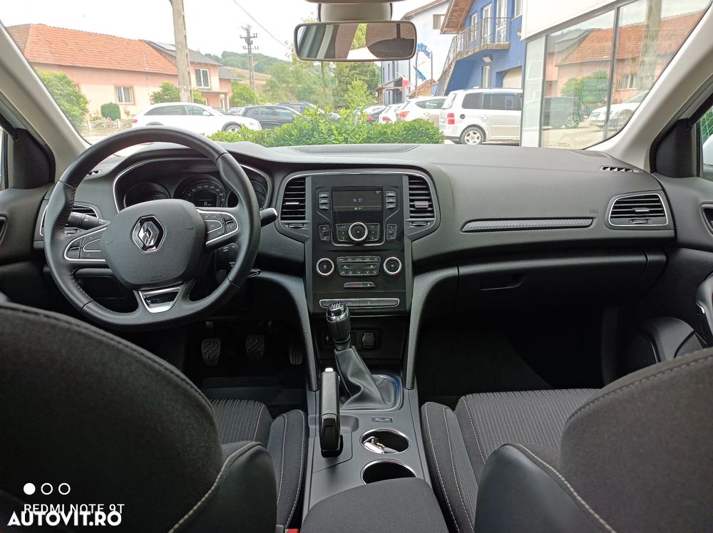 Renault Megane TCe GPF Zen - 6