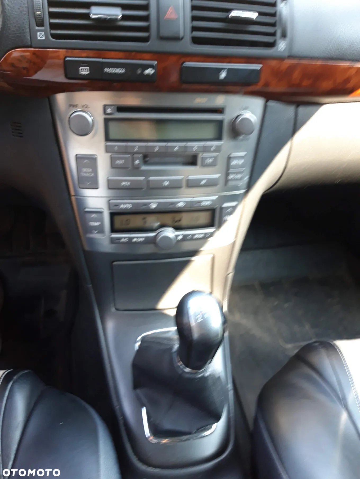 Toyota Avensis 2.0 VVT-i Sol Plus - 7