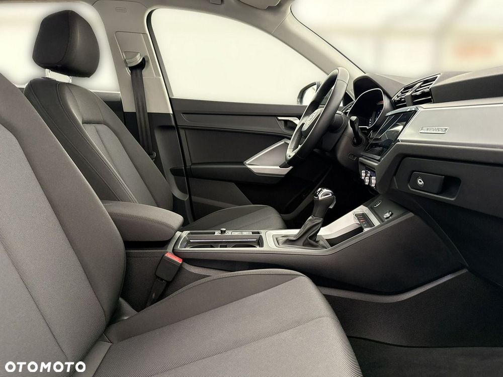 Audi Q3 - 23