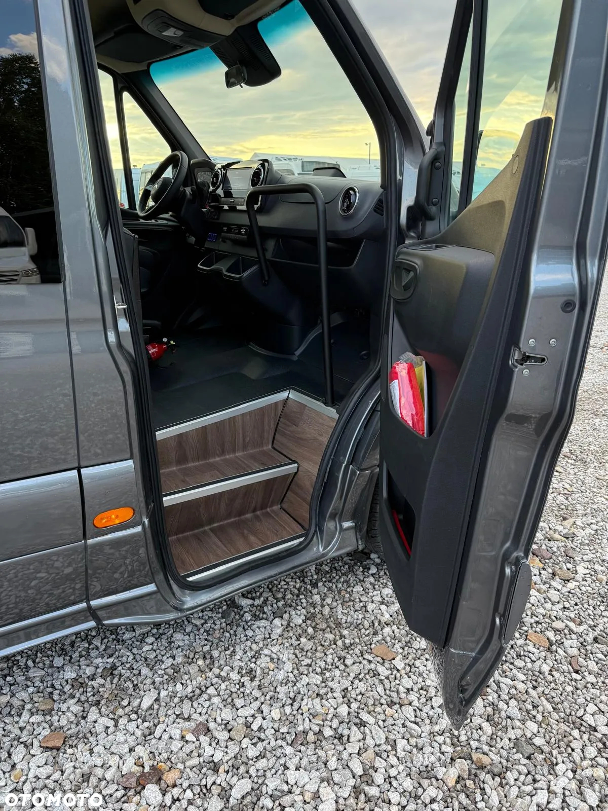 Mercedes-Benz Sprinter 519 - 13