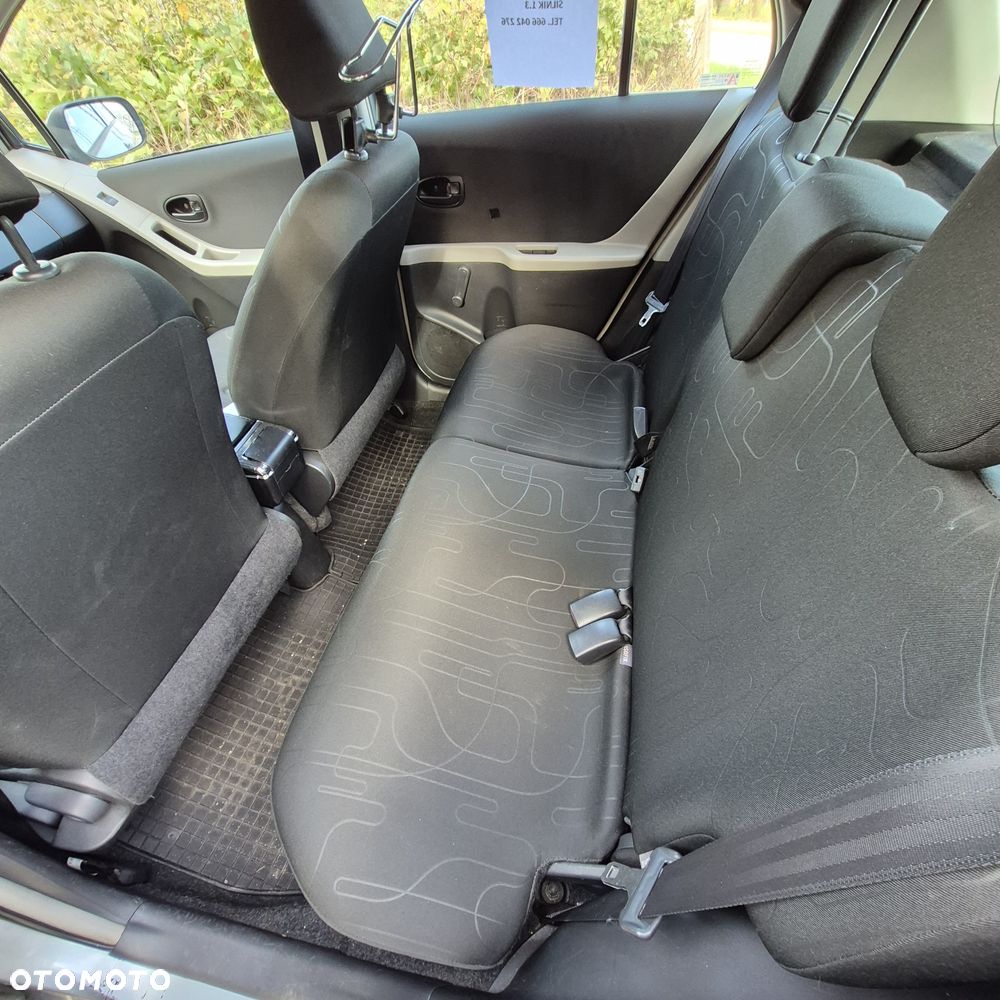 Toyota Yaris - 4