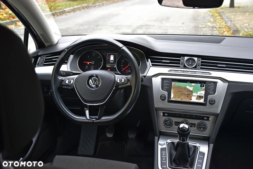 Volkswagen Passat 2.0 TDI BMT Comfortline - 13