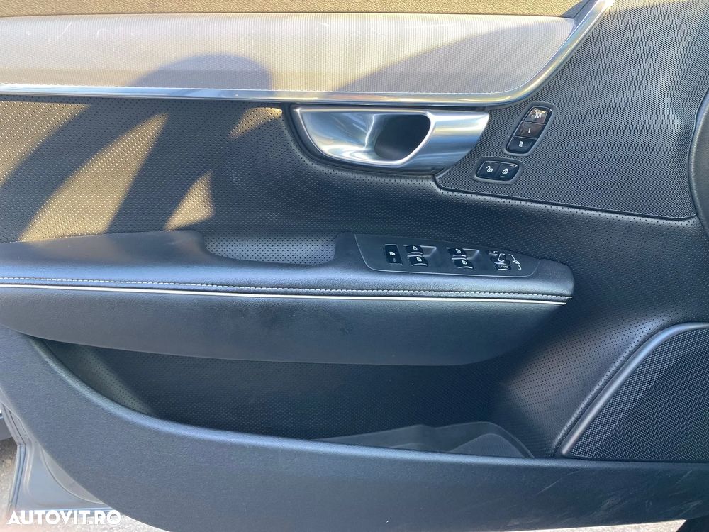 Volvo S90 D4 AWD R-Design - 11