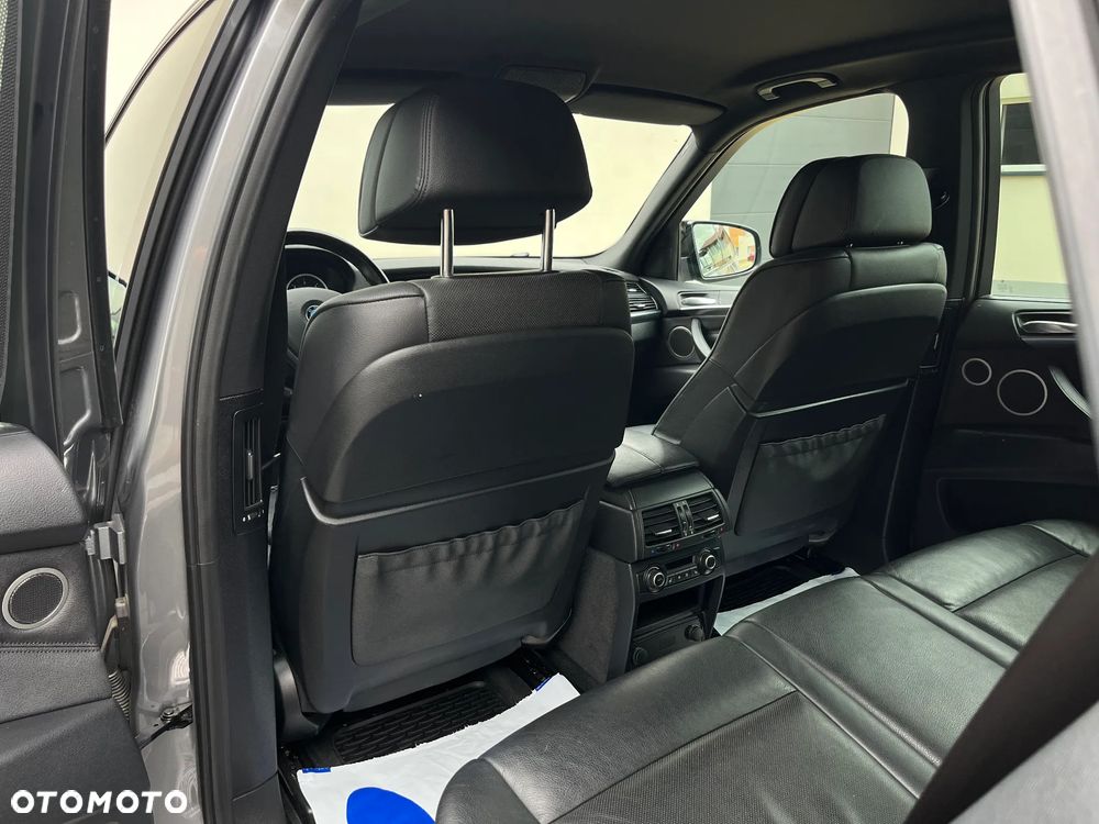 BMW X5 M M50d - 15