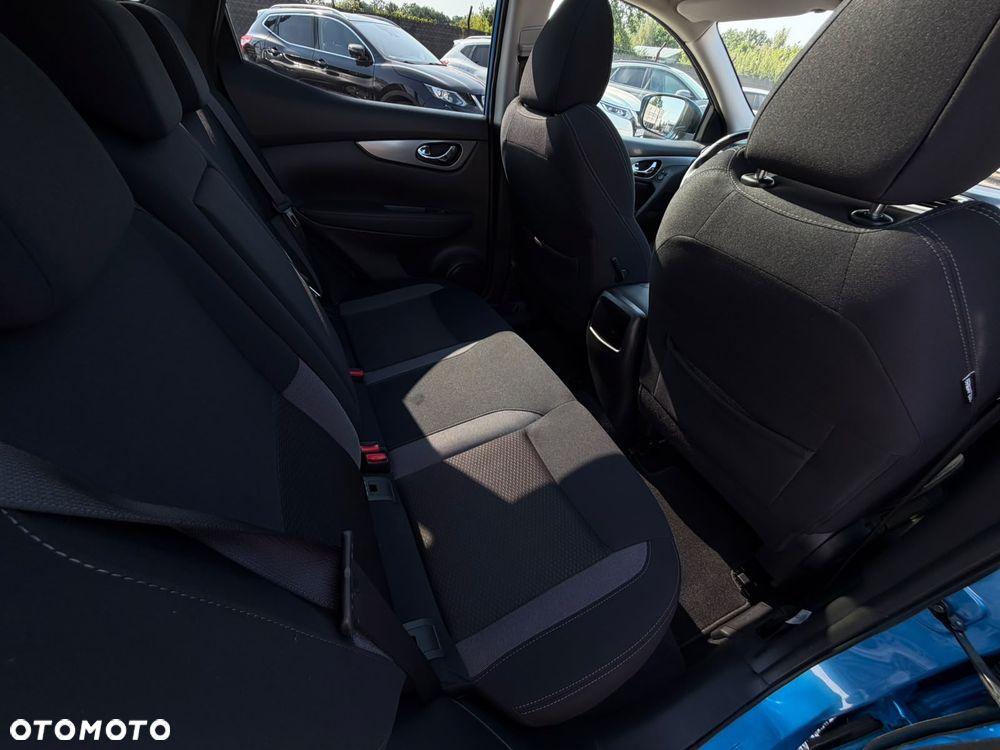 Nissan Qashqai 1.3 DIG-T DCT N-CONNECTA - 23