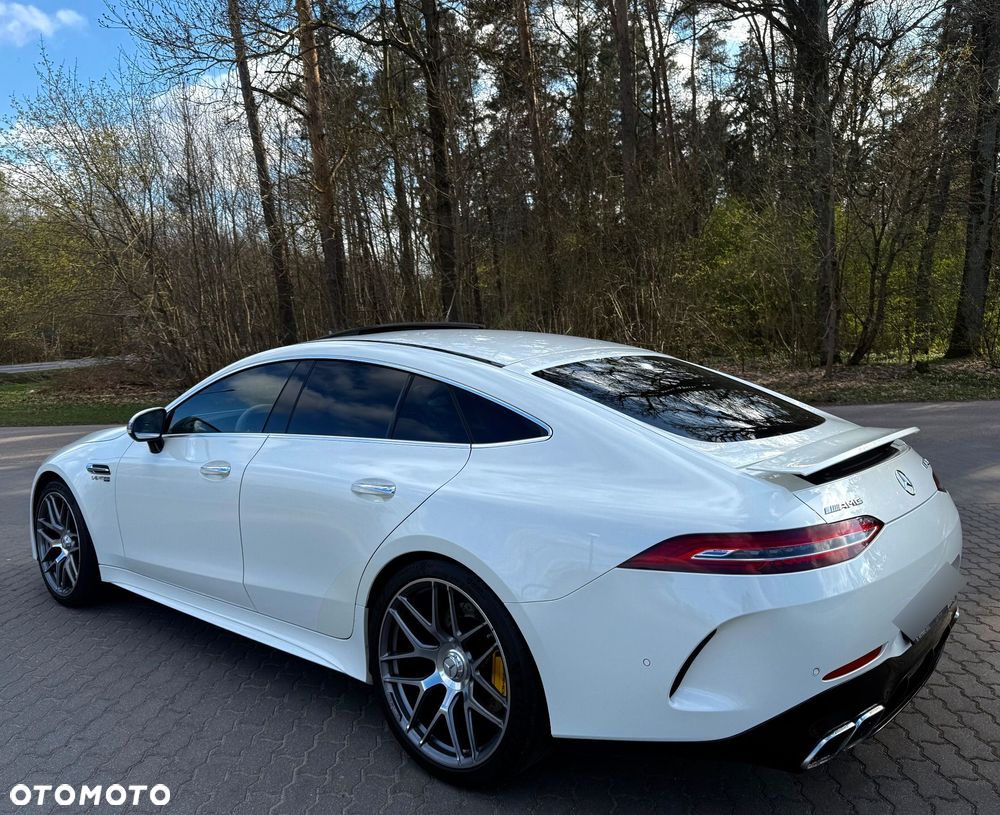 Mercedes-Benz AMG GT - 7