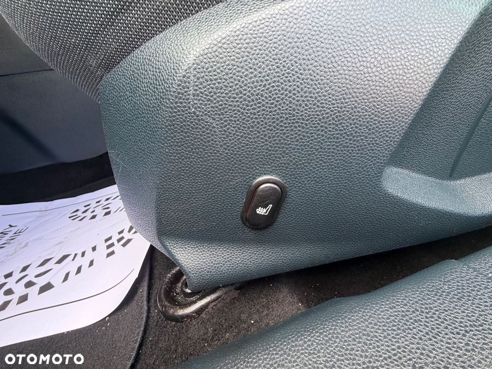 Ford Fiesta 1.25 Ambiente - 26