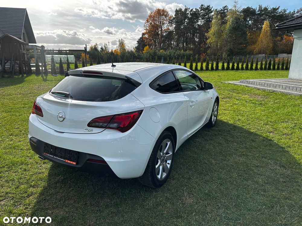 Opel Astra IV GTC 1.6 T Active - 24