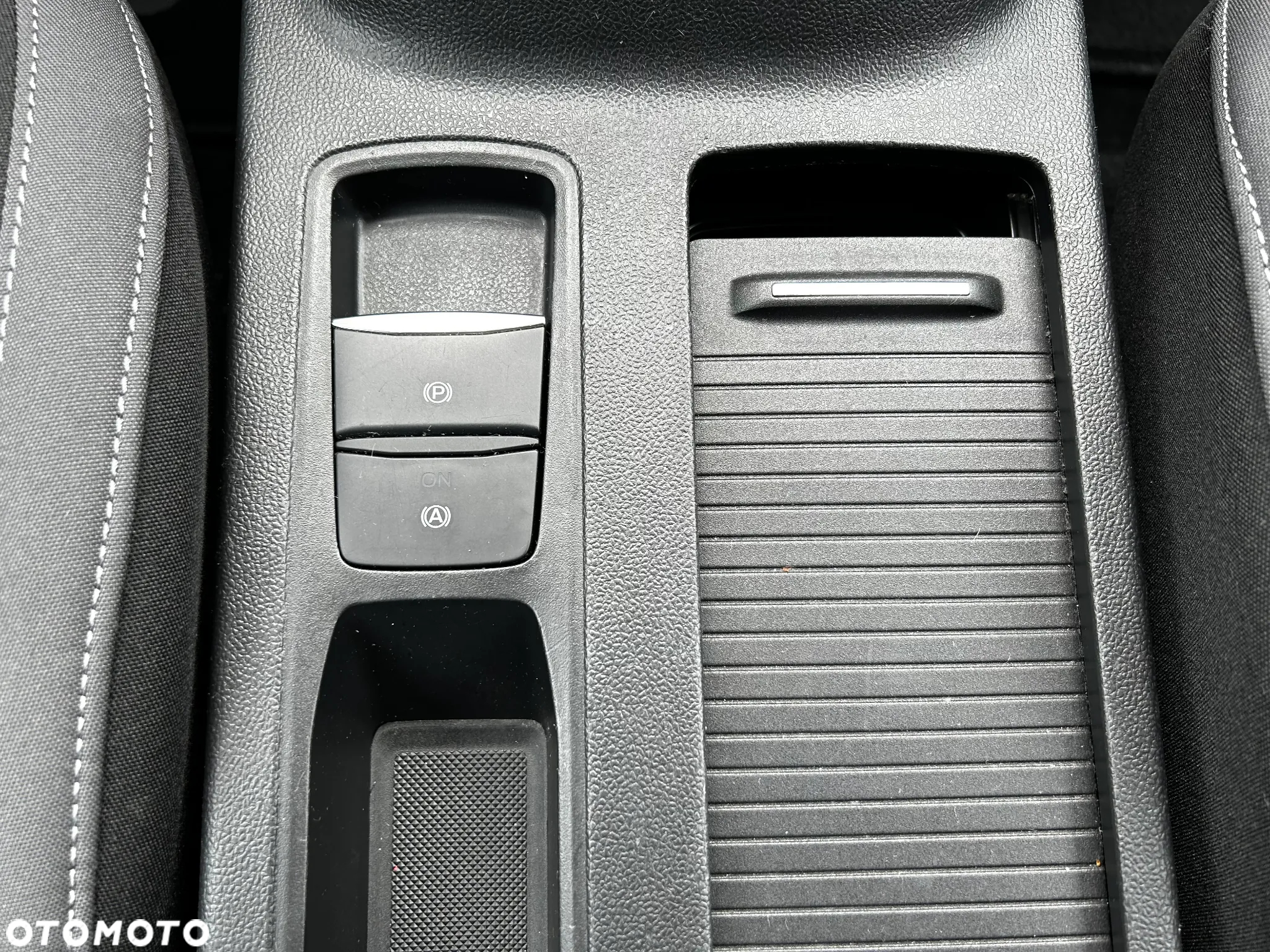 Ford Focus 1.0 EcoBoost Connected - 19