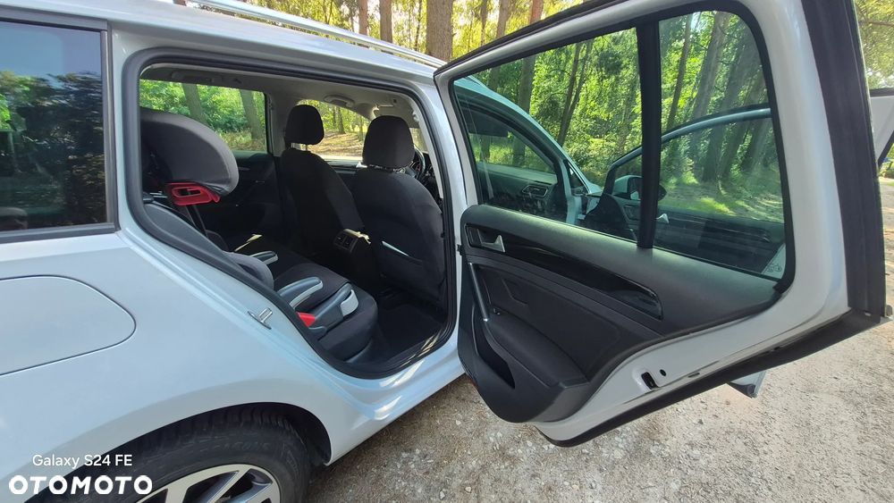 Volkswagen Golf 1.6 TDI BMT Comfortline - 12