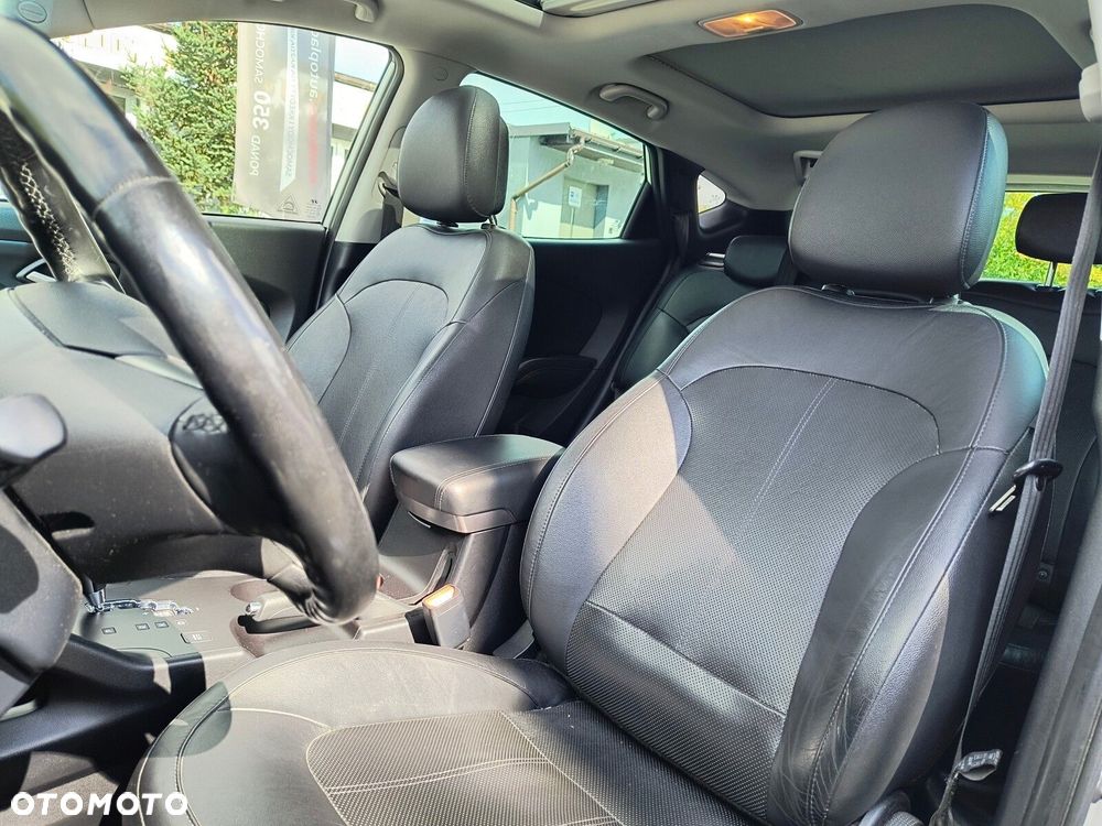 Hyundai ix35 - 23