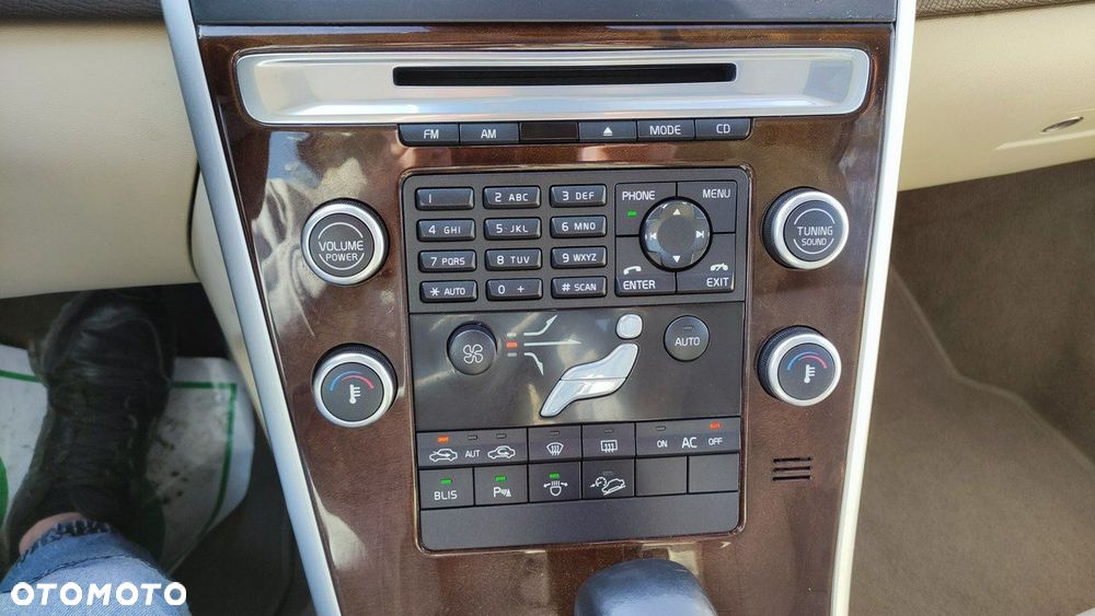 Volvo XC 60 - 32