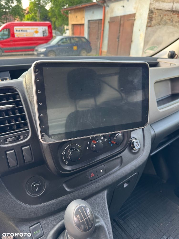 Renault Trafic - 13