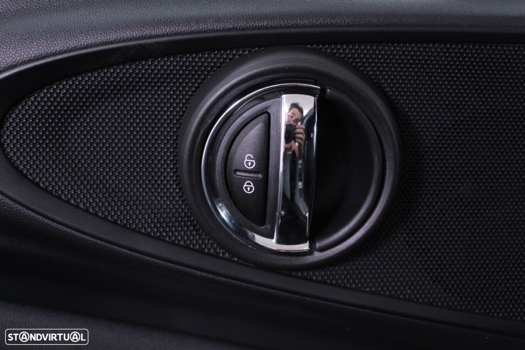 MINI Clubman One D - 21