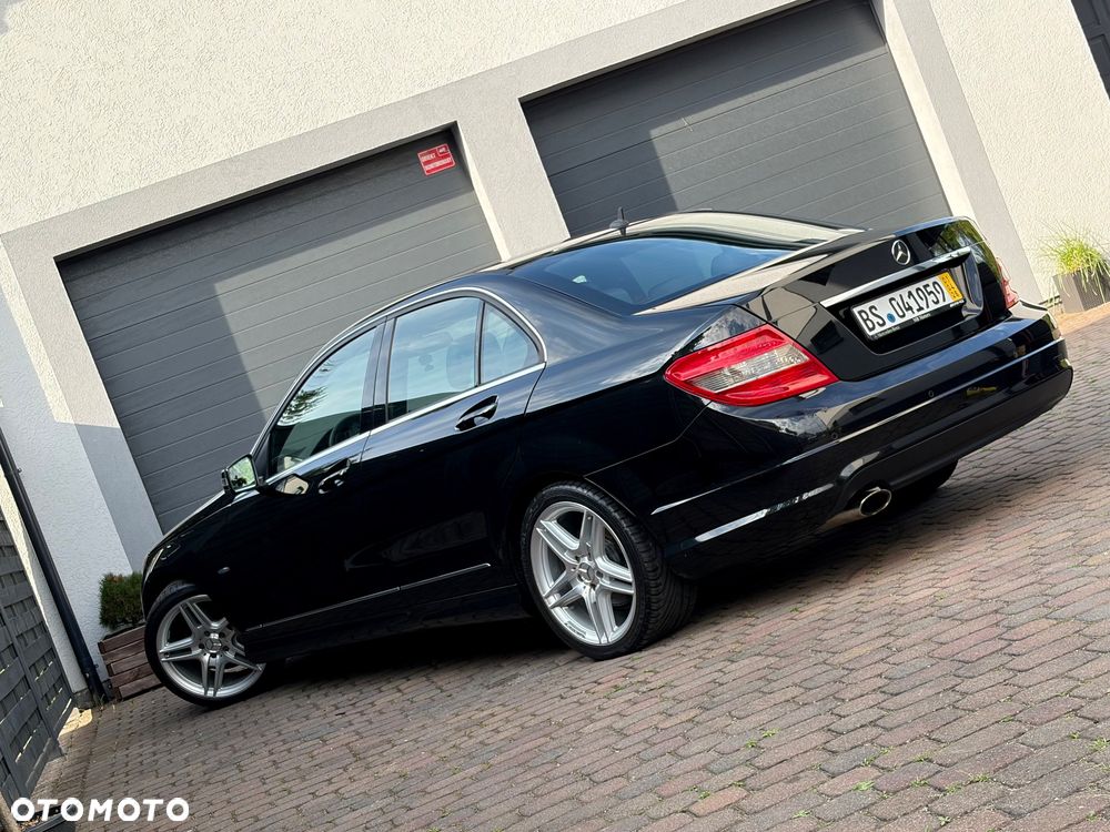 Mercedes-Benz Klasa C 180 Kompressor Automatik BlueEFFICIENCY Special Edition - 16