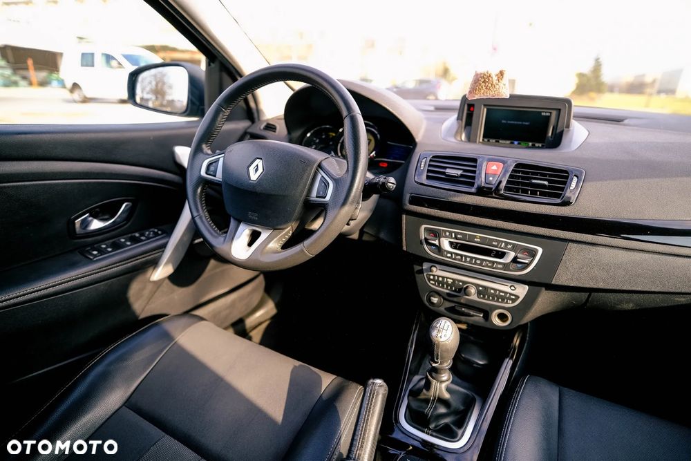 Renault Megane 1.9 dCi Bose Edition - 27