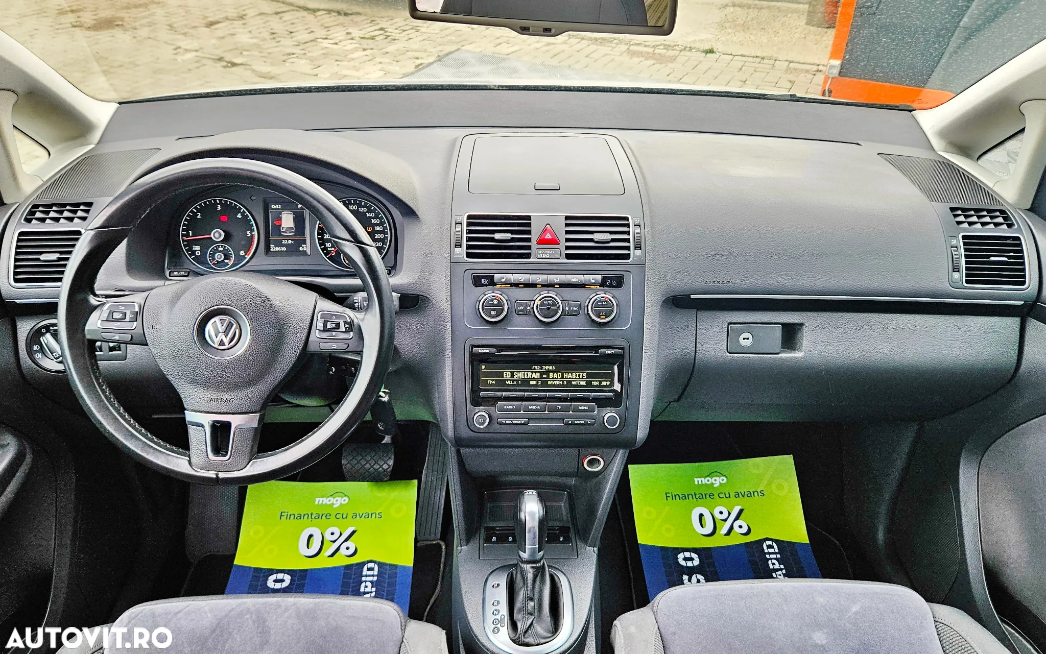 Volkswagen Touran - 7