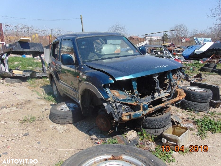 Dezmembrez Mitsubishi Pajero mk3 motor 3.2 3 usi cutie manuala - 2