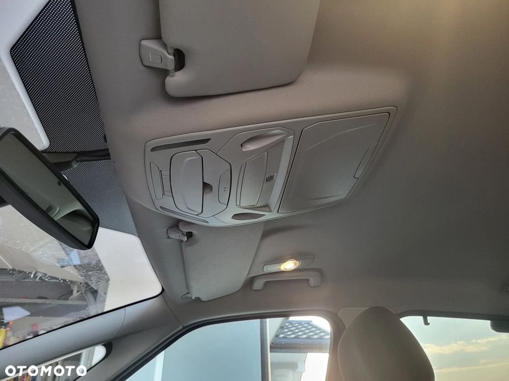 Ford S-Max 2.0 TDCi DPF Titanium - 37