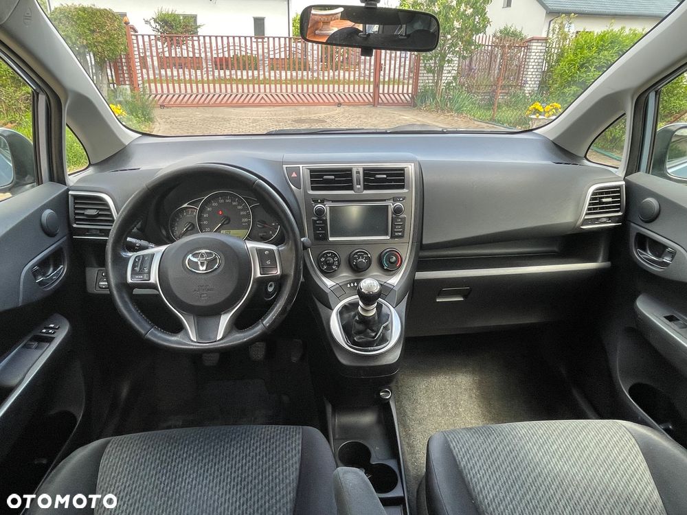 Toyota Verso S 1.33 VVT-i Comfort - 26