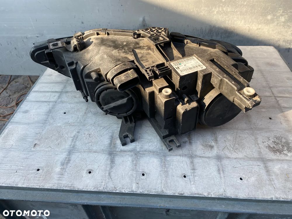 lampa audi a4 b8 lift h4 prawa eu cała - 6