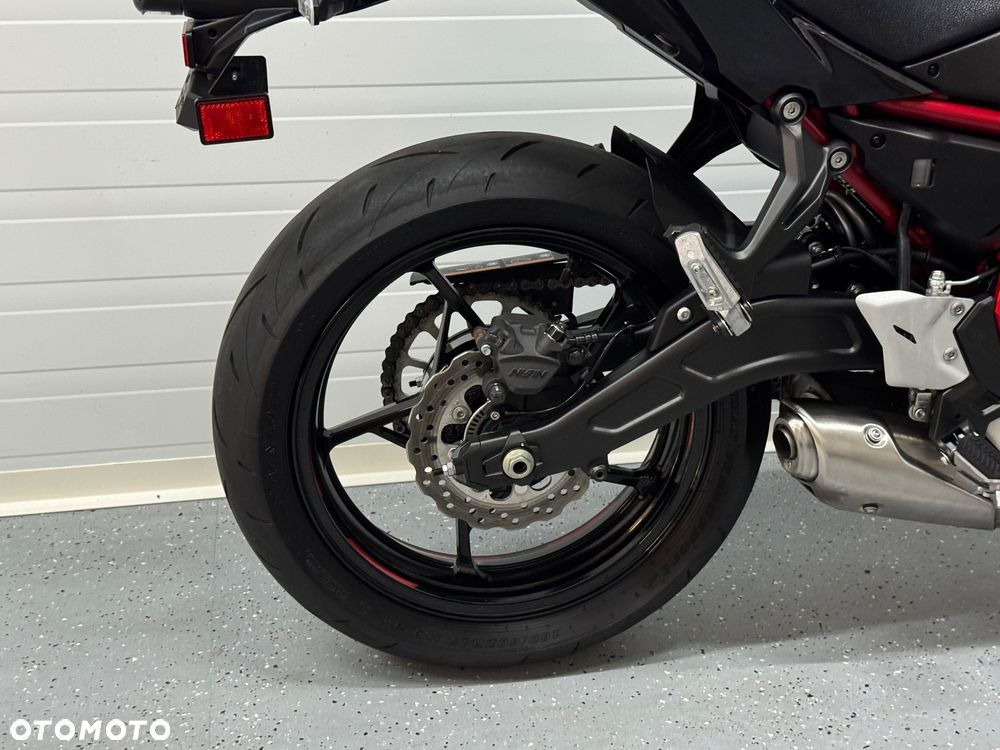 Kawasaki Z - 6