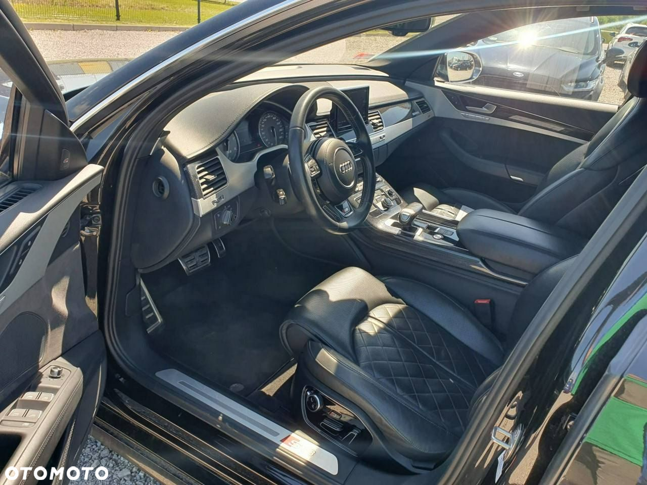 Audi A8 - 12