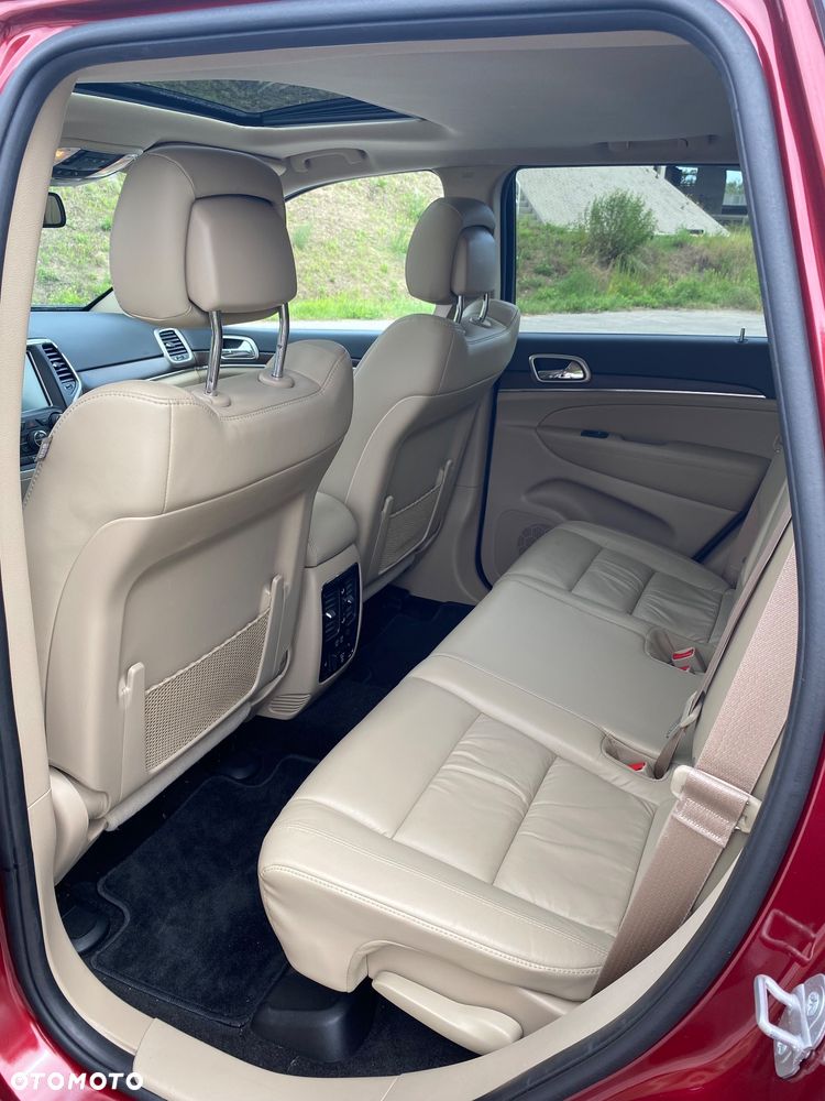 Jeep Grand Cherokee - 17