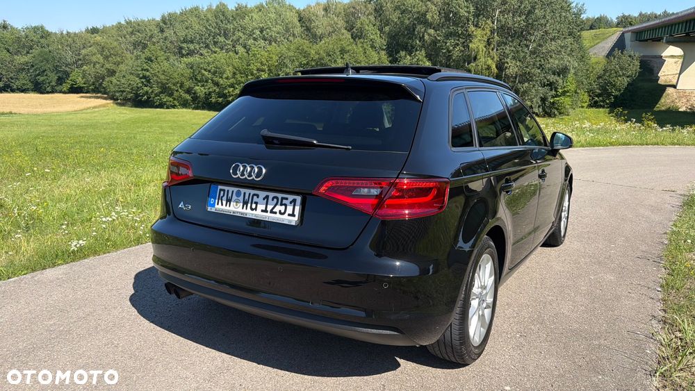 Audi A3 Sportback 1.4 TFSI Ambiente - 31