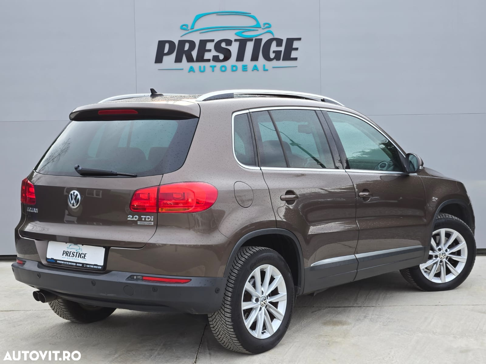 Volkswagen Tiguan 2.0 TDI DPF 4Motion BlueMotion Technology DSG Exclusive - 4