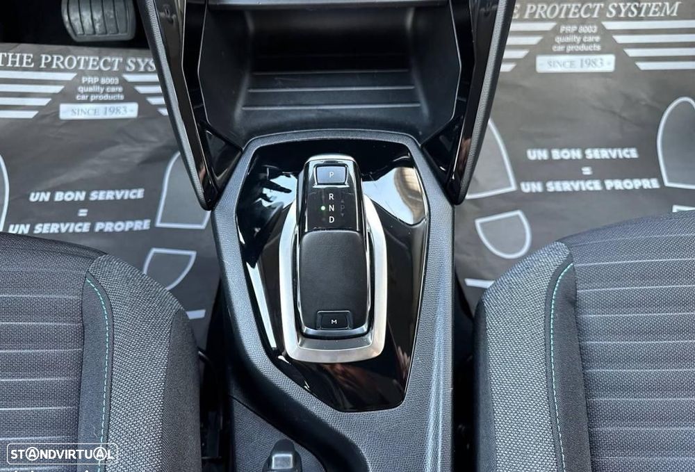 Peugeot 208 PureTech 100 EAT8 Active - 9