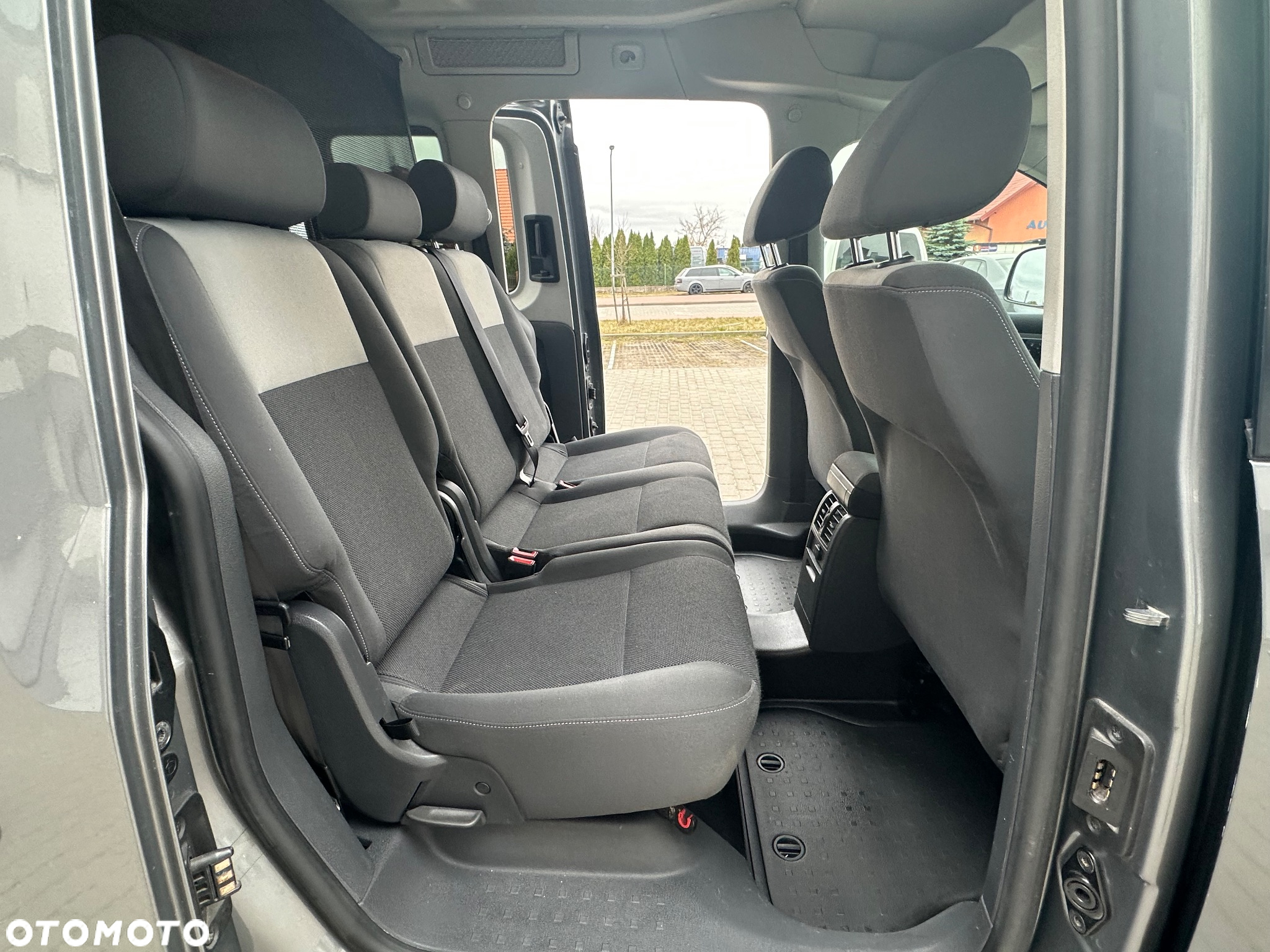 Volkswagen Caddy 1.6 TDI Comfortline - 17