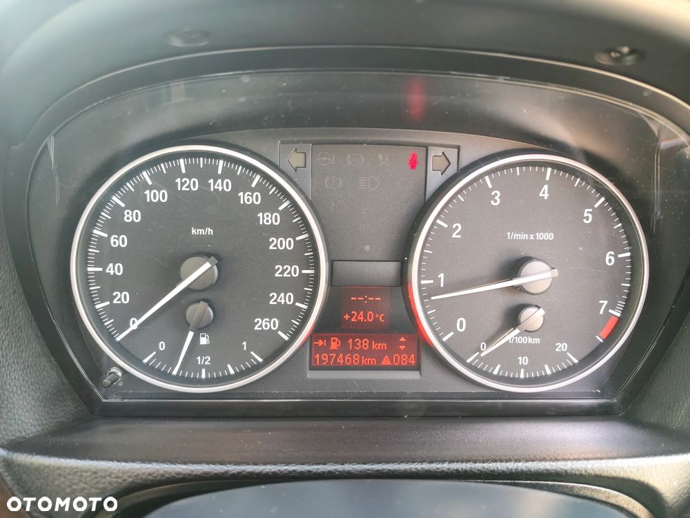 BMW Seria 3 320i - 12