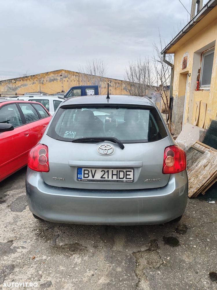 Toyota Auris 1.3 Dual VVT-i Terra - 4