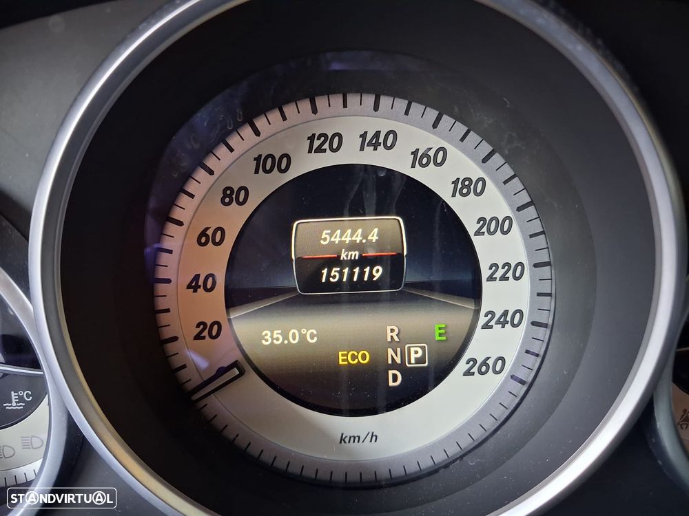 Mercedes-Benz E 250 BlueTEC Avantgarde Auto. - 9