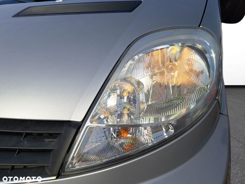 Renault Trafic L2H2 - 10