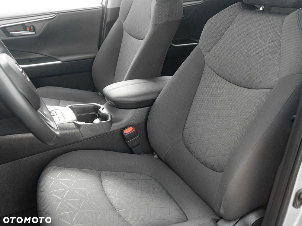 Toyota RAV4 - 12