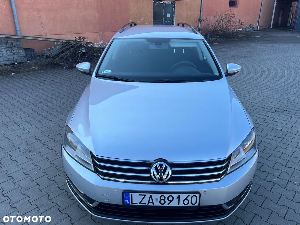 Volkswagen Passat - 4