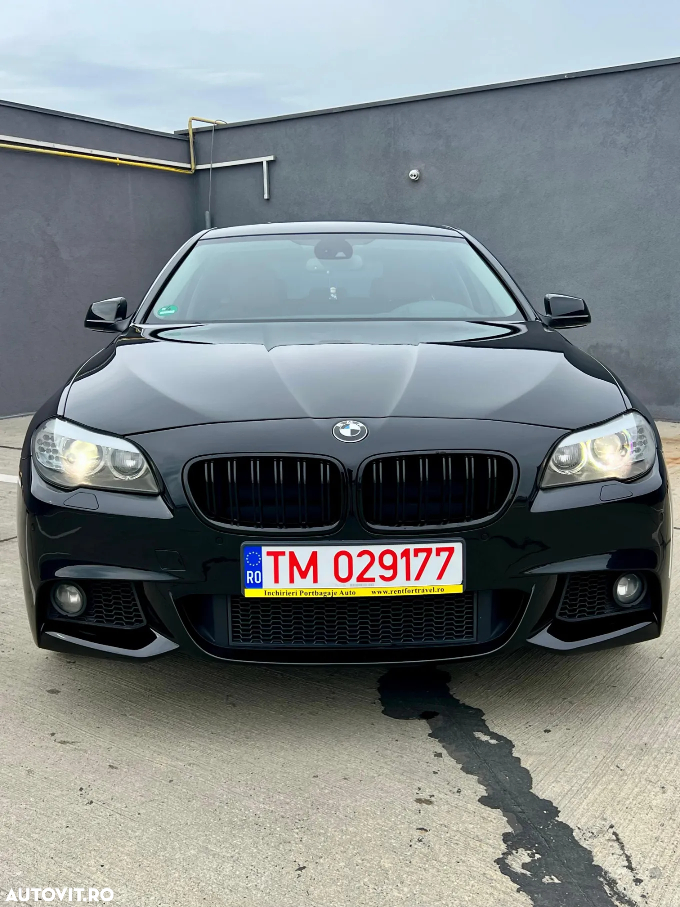 BMW Seria 5 520d Touring Aut. Luxury Line - 7