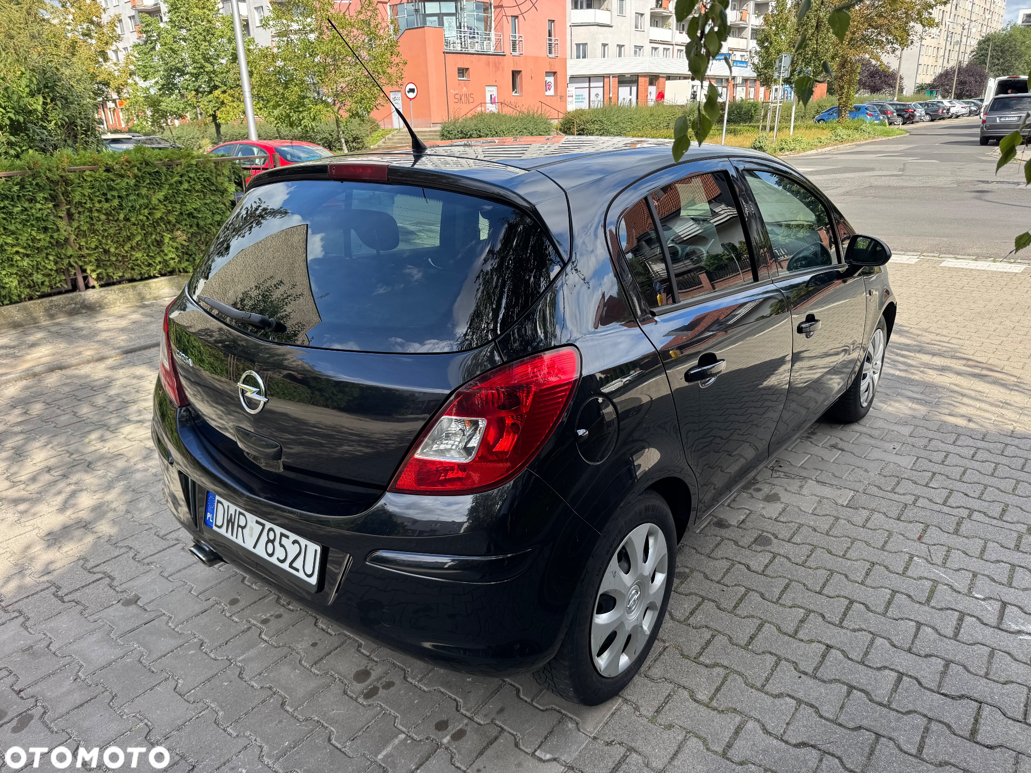 Opel Corsa 1.4 16V Satellite - 3