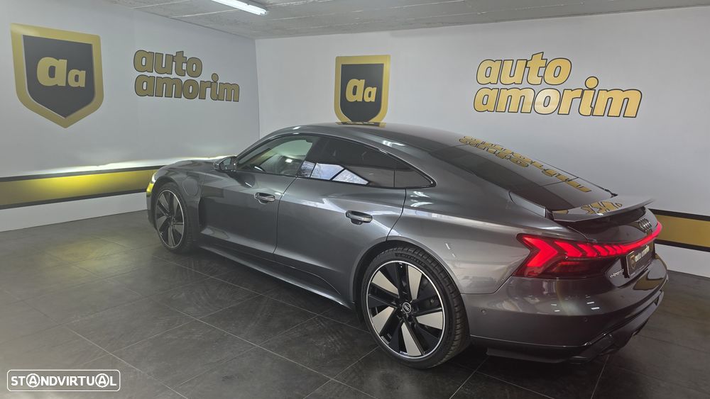 Audi e-tron GT quattro - 13
