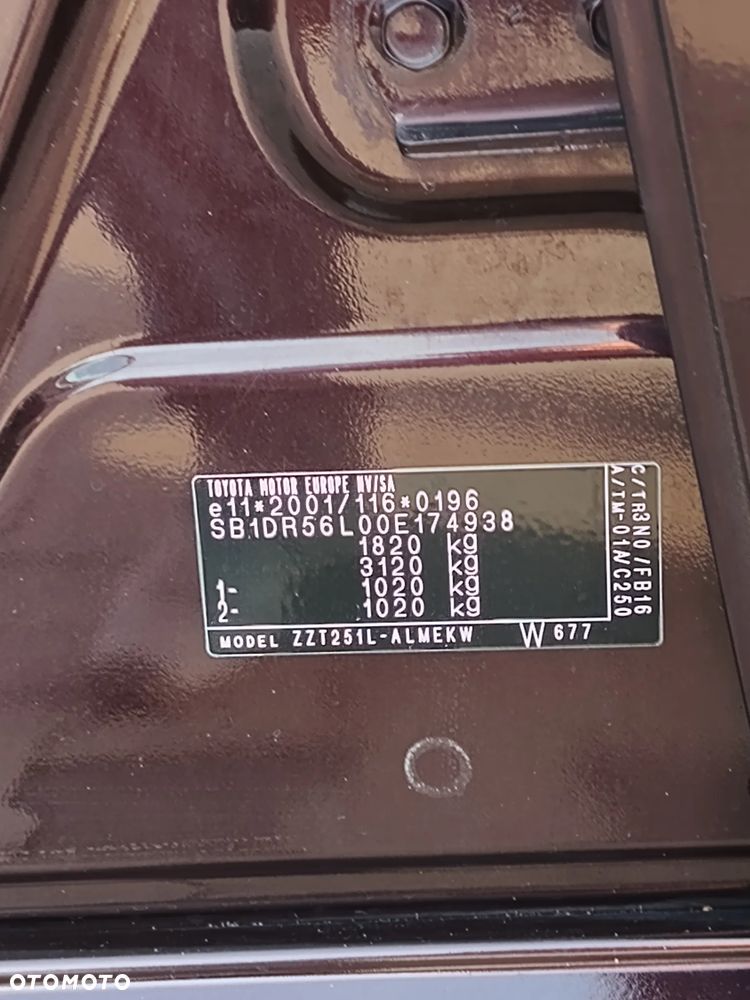 Toyota Avensis 1.8 VVT-i Travel - 2