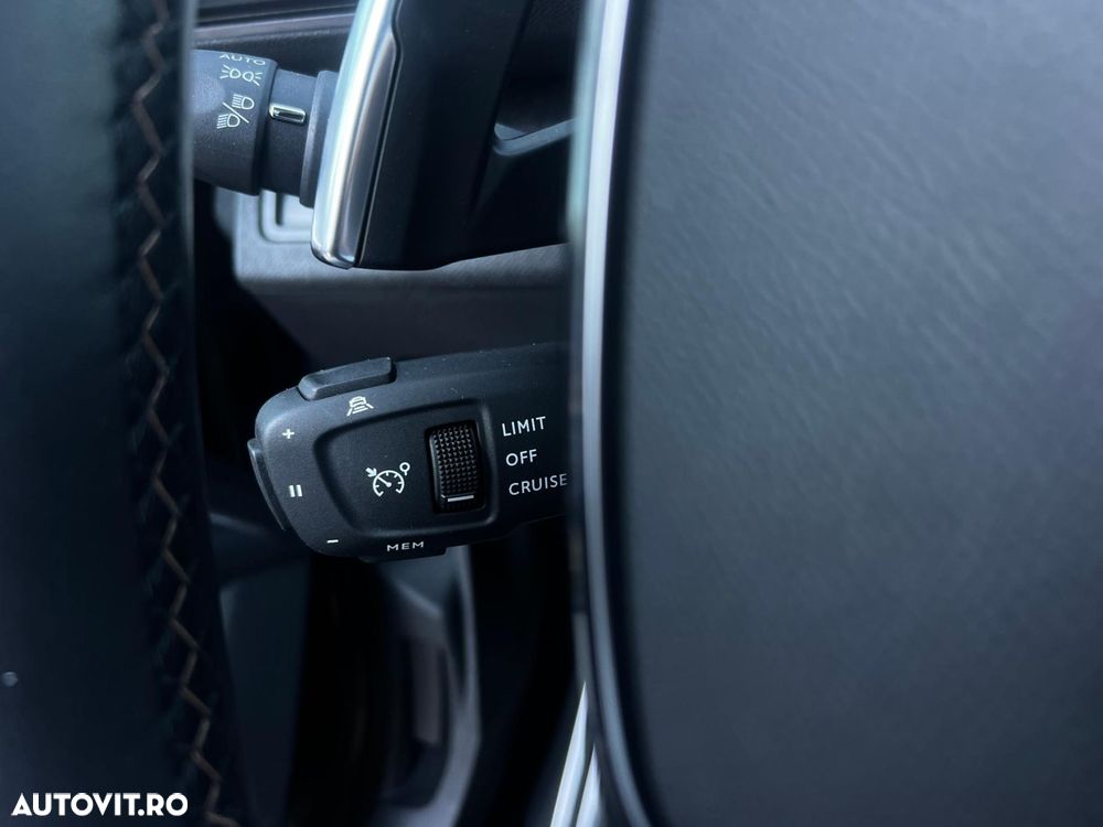 Peugeot 3008 PureTech 130 Stop & Start GPF EAT8 GT - 30