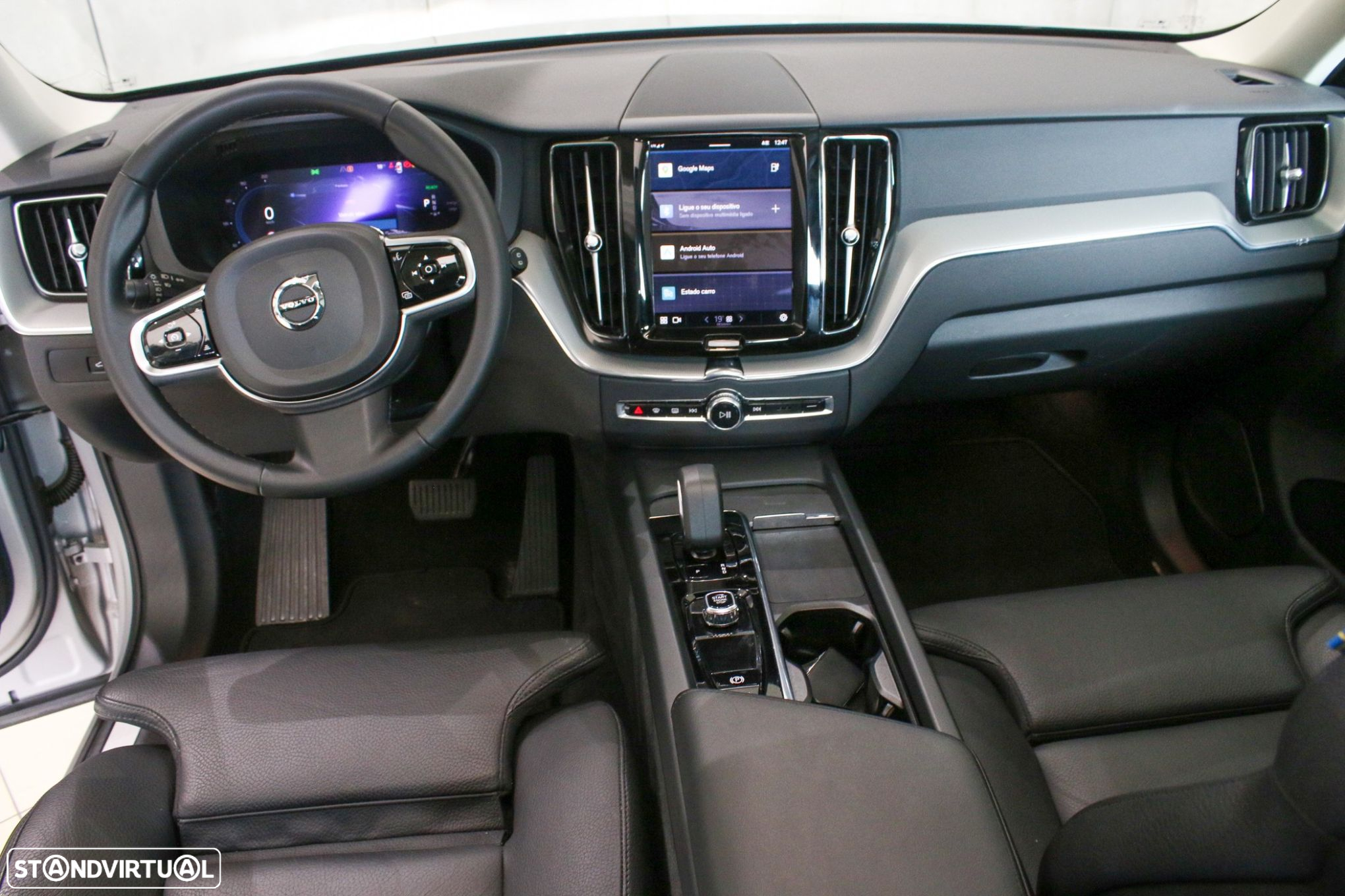 Volvo XC 60 2.0 T6 PHEV Black Edition AWD - 43