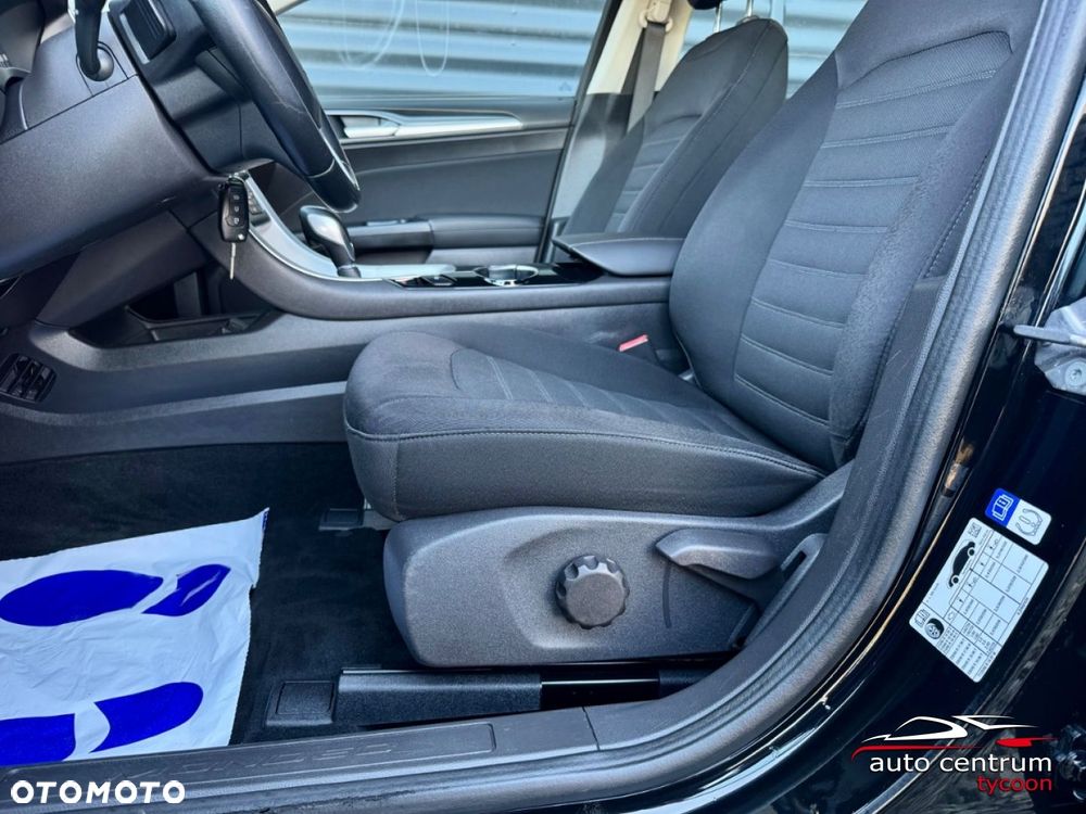 Ford Mondeo - 28