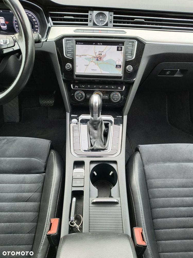 Volkswagen Passat 2.0 TSI BMT 4Mot Highline DSG - 25