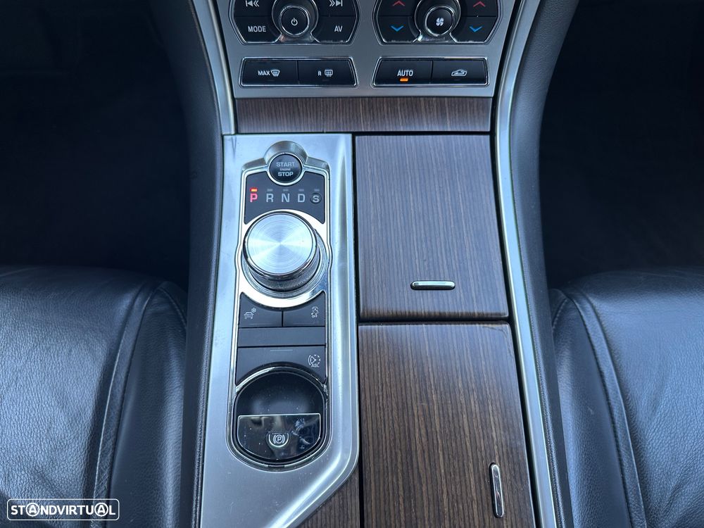 Jaguar XF 2.2 D Premium Luxury - 16