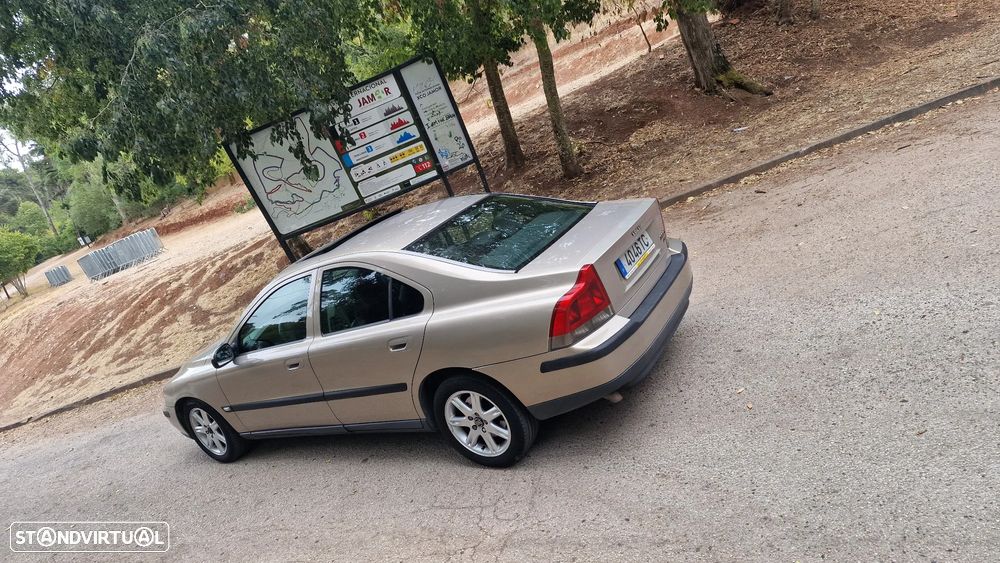 Volvo S60 - 4