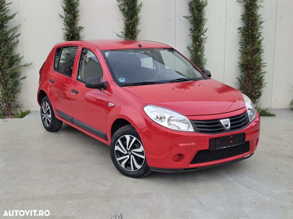 Dacia Sandero 2009 photo 2