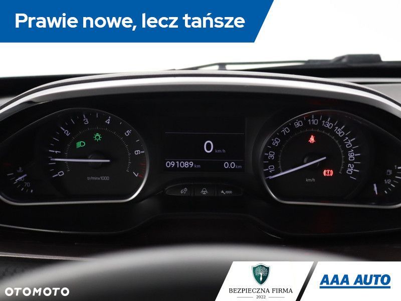 Peugeot 2008 - 13